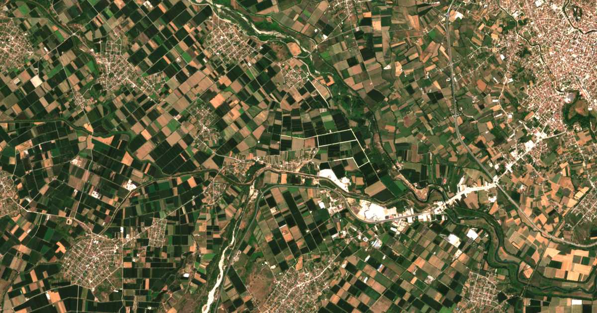 Hartă satelitară: Parapótamos