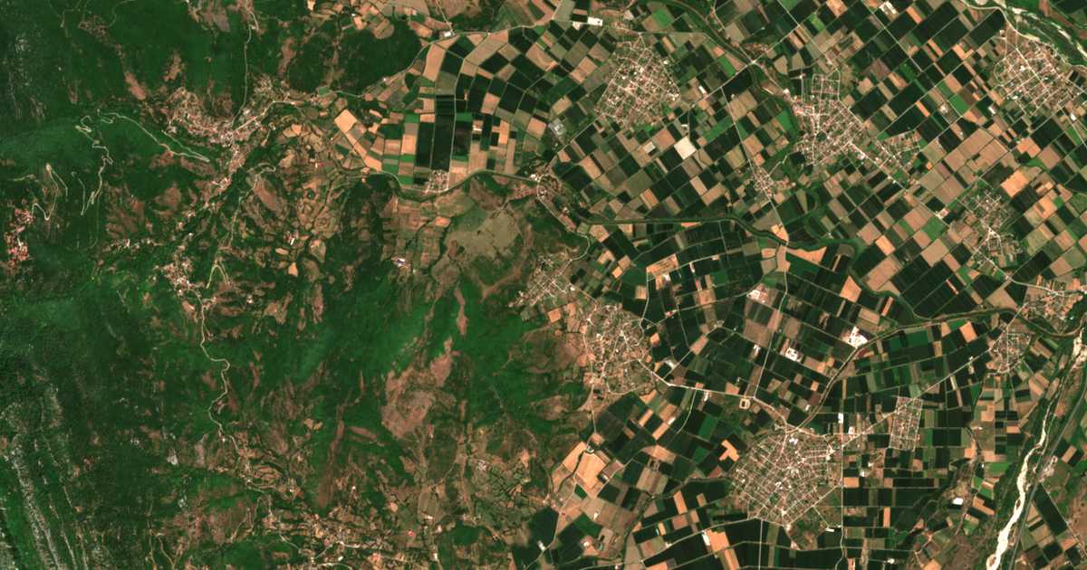 Hartă satelitară: Exálofos