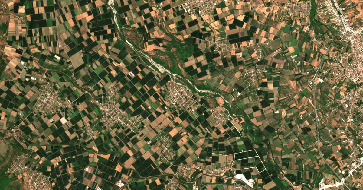 Hartă satelitară: Fotáda