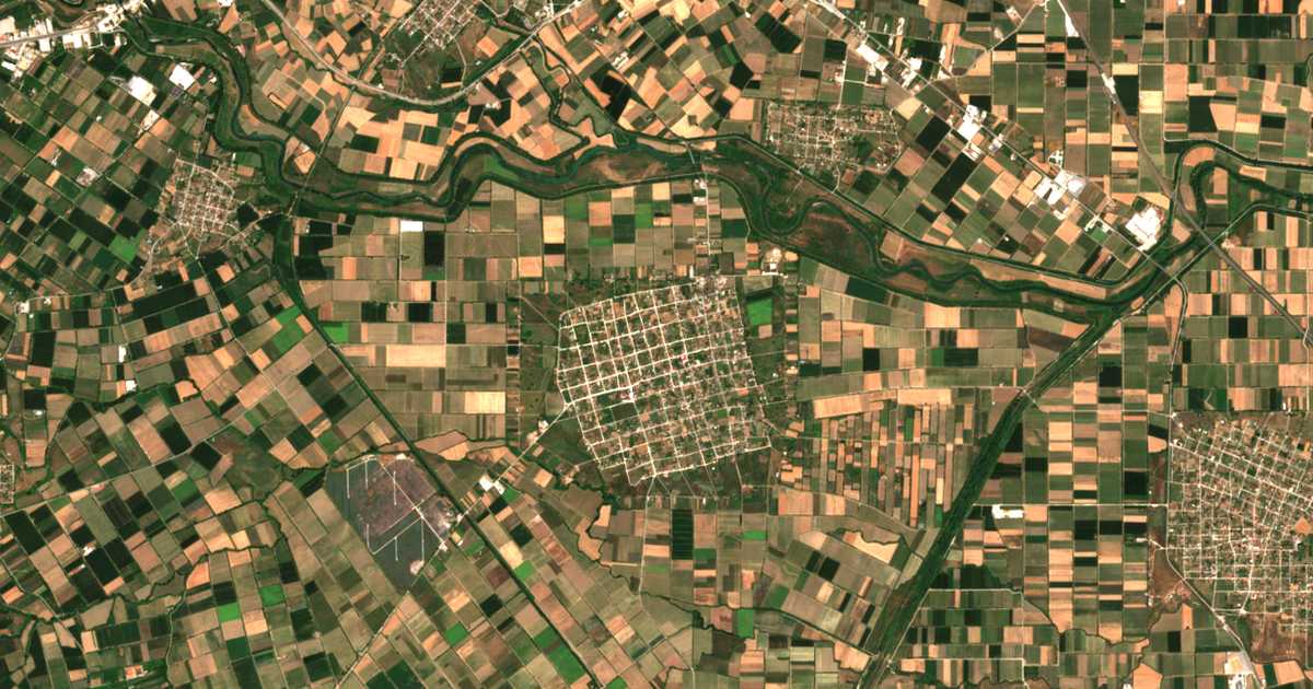 Hartă satelitară: Megála Kalývia