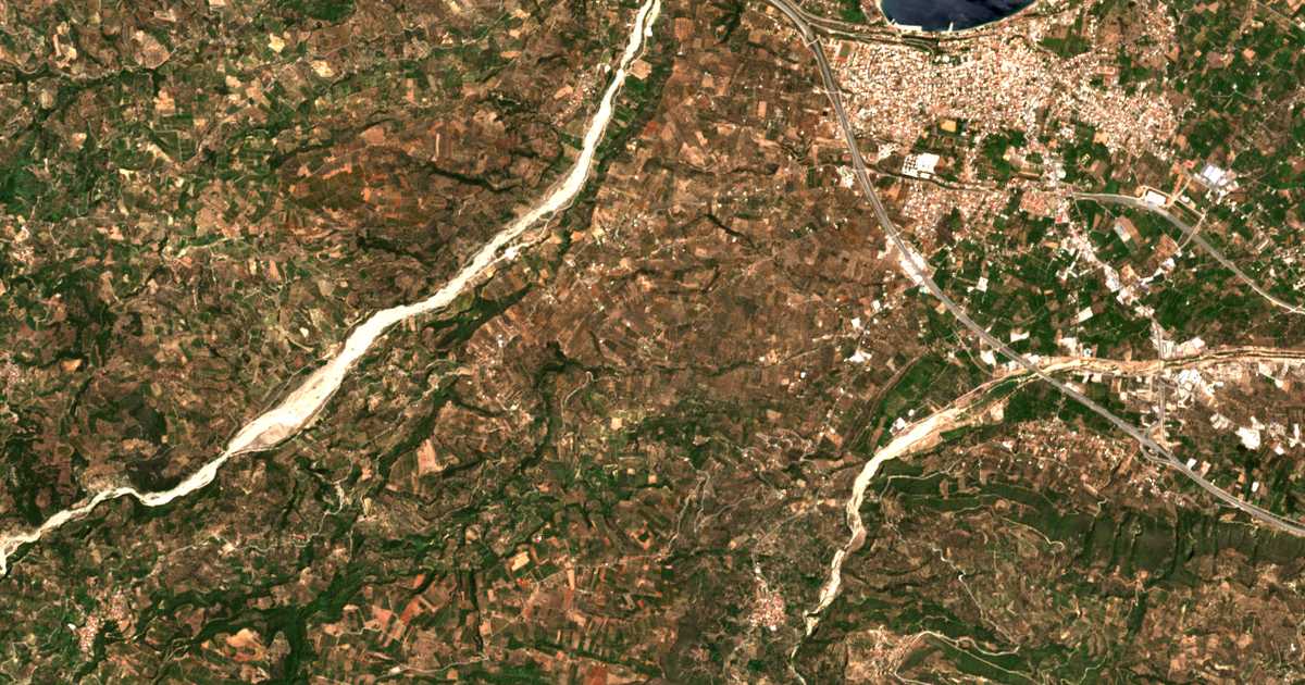 Hartă satelitară: Ágios Nikólaos