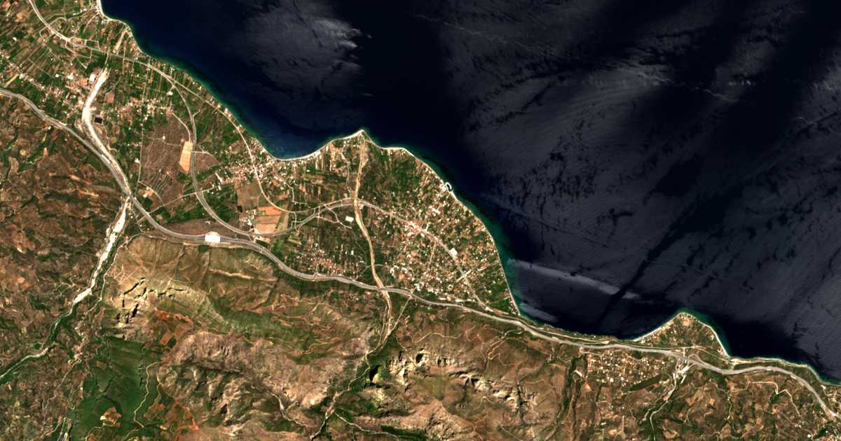 Hartă satelitară: Diakopto