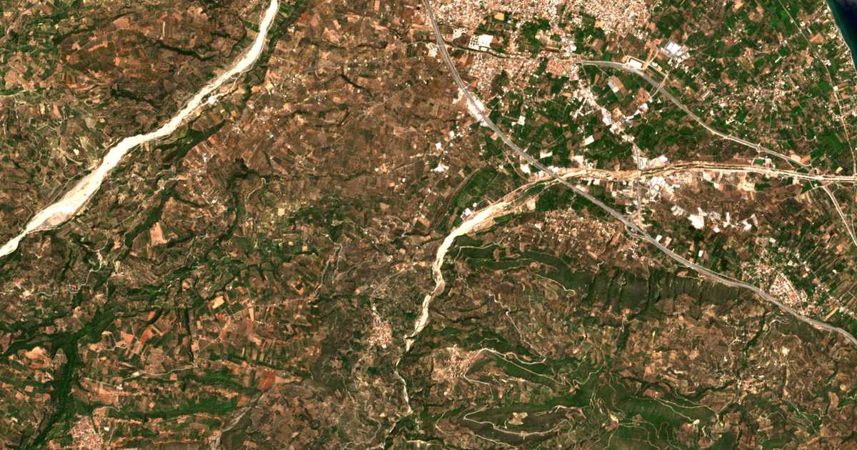 Hartă satelitară: Foniskariá