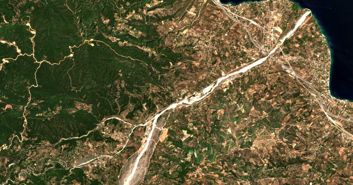 Hartă satelitară: Sarkounás