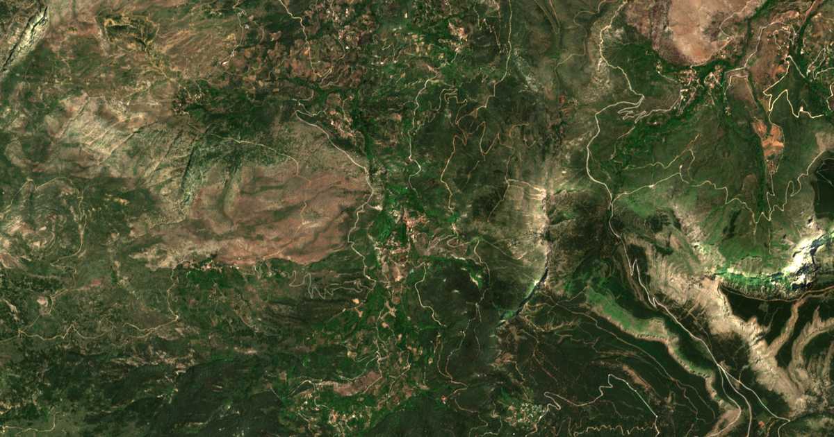 Hartă satelitară: Seliána