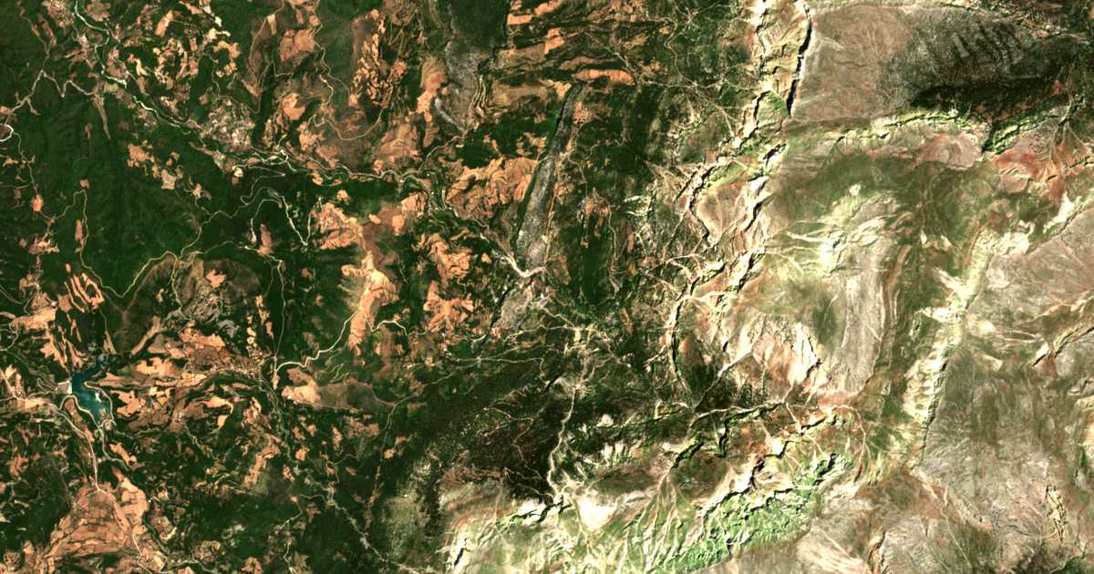 Hartă satelitară: Alpochori
