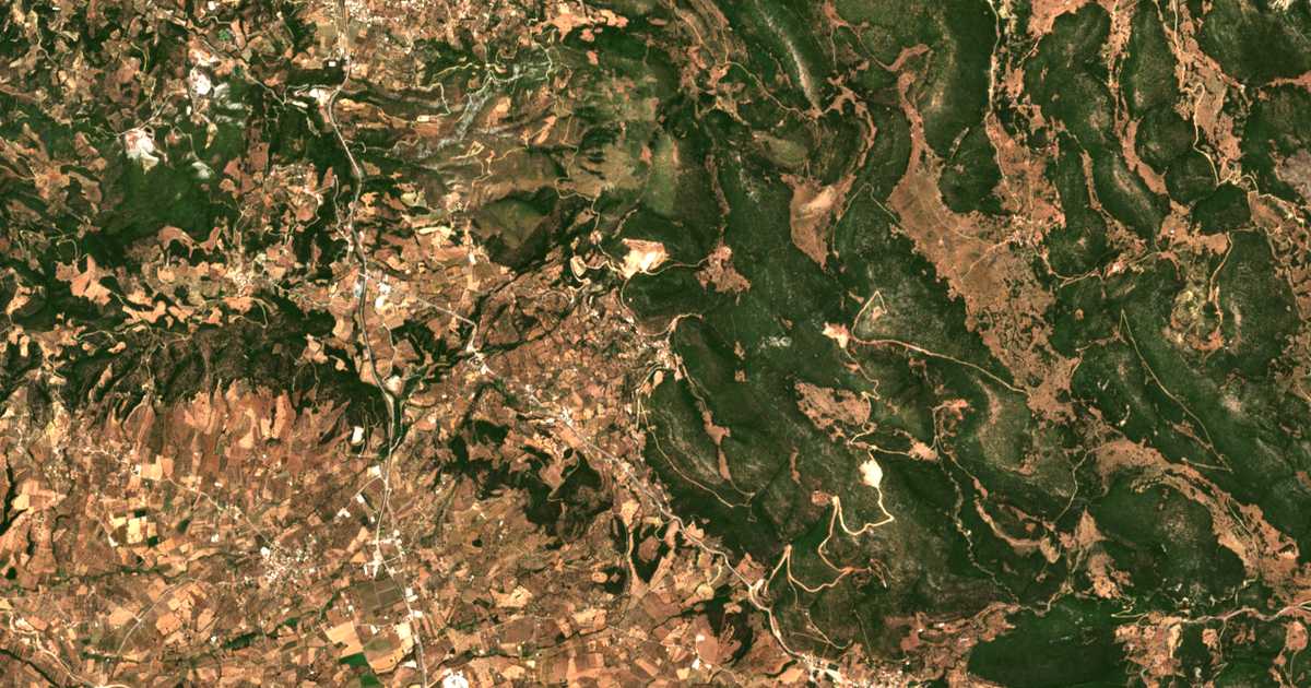 Hartă satelitară: Platanóvrysi