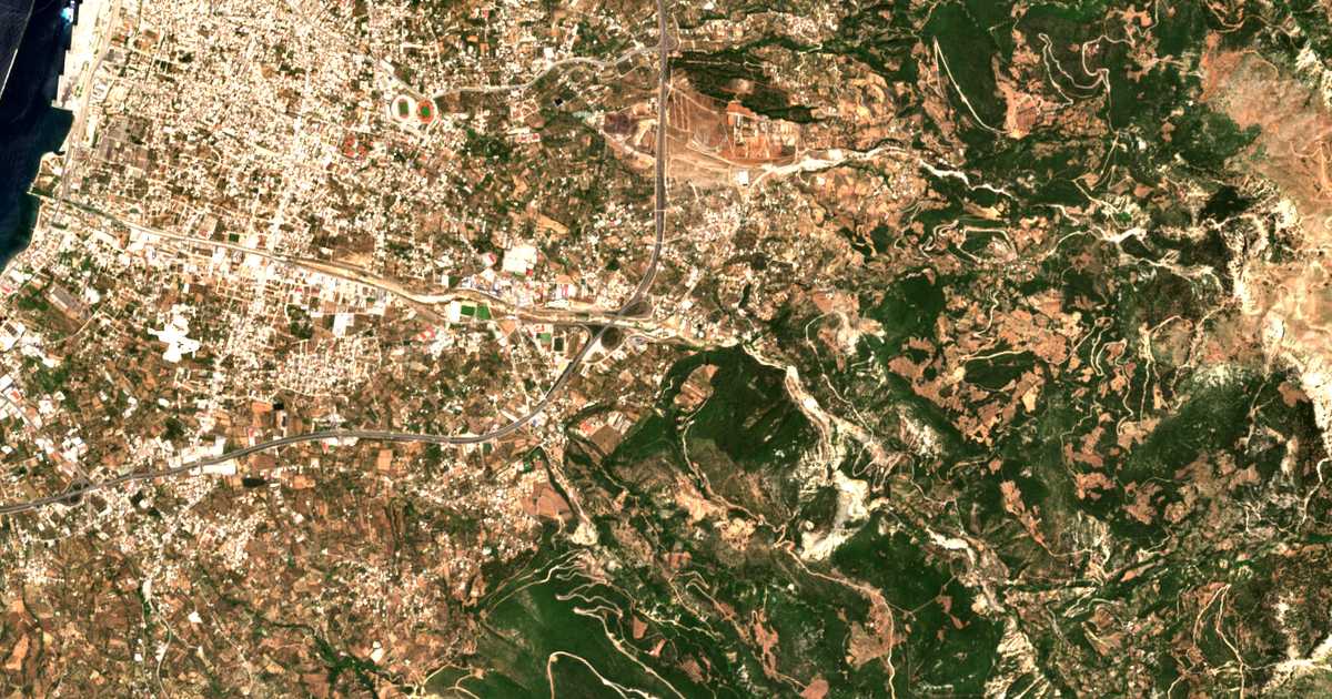 Hartă satelitară: Mavromandíla