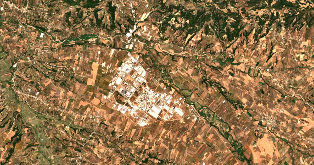 Hartă satelitară: Agios Stefanos
