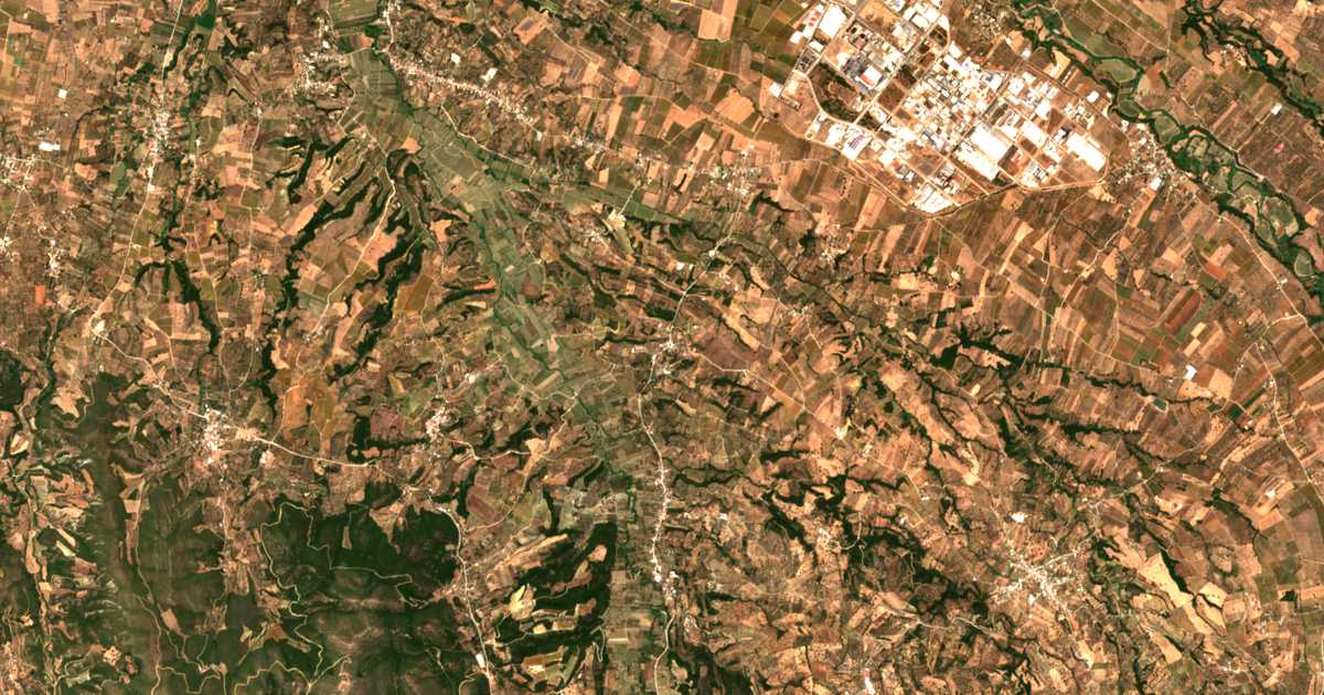 Hartă satelitară: Avgeraíika