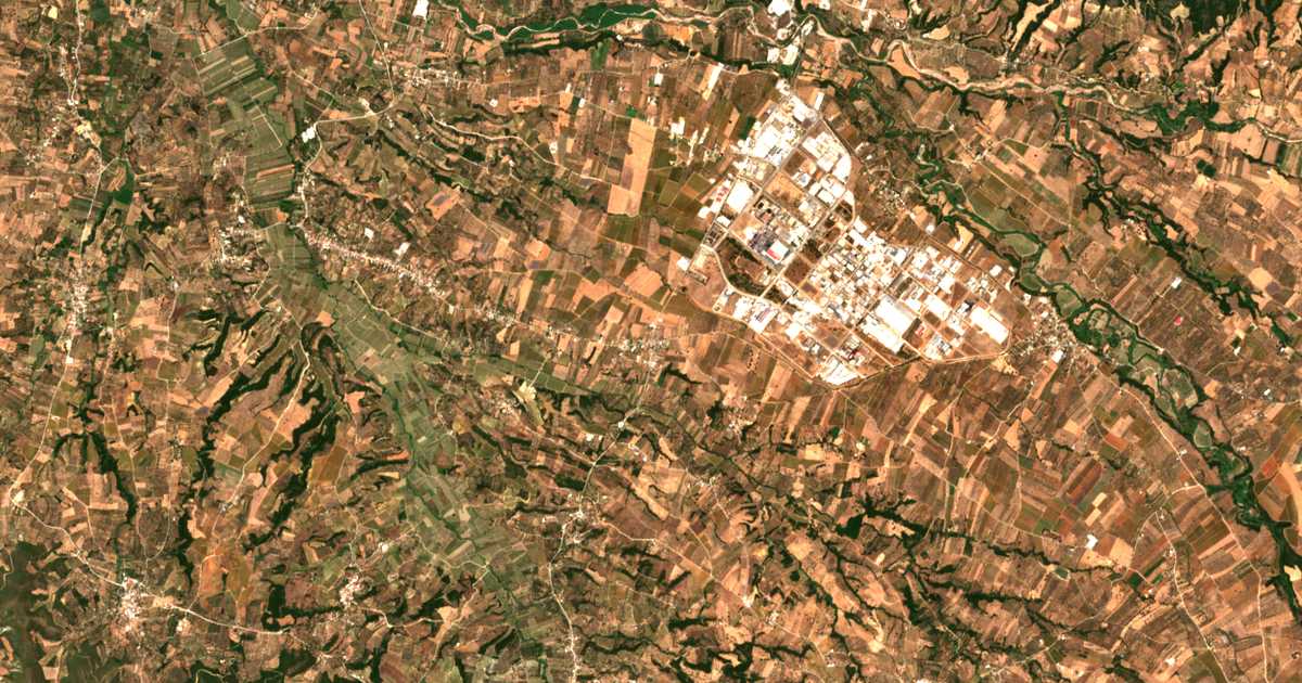 Hartă satelitară: Kalamákion