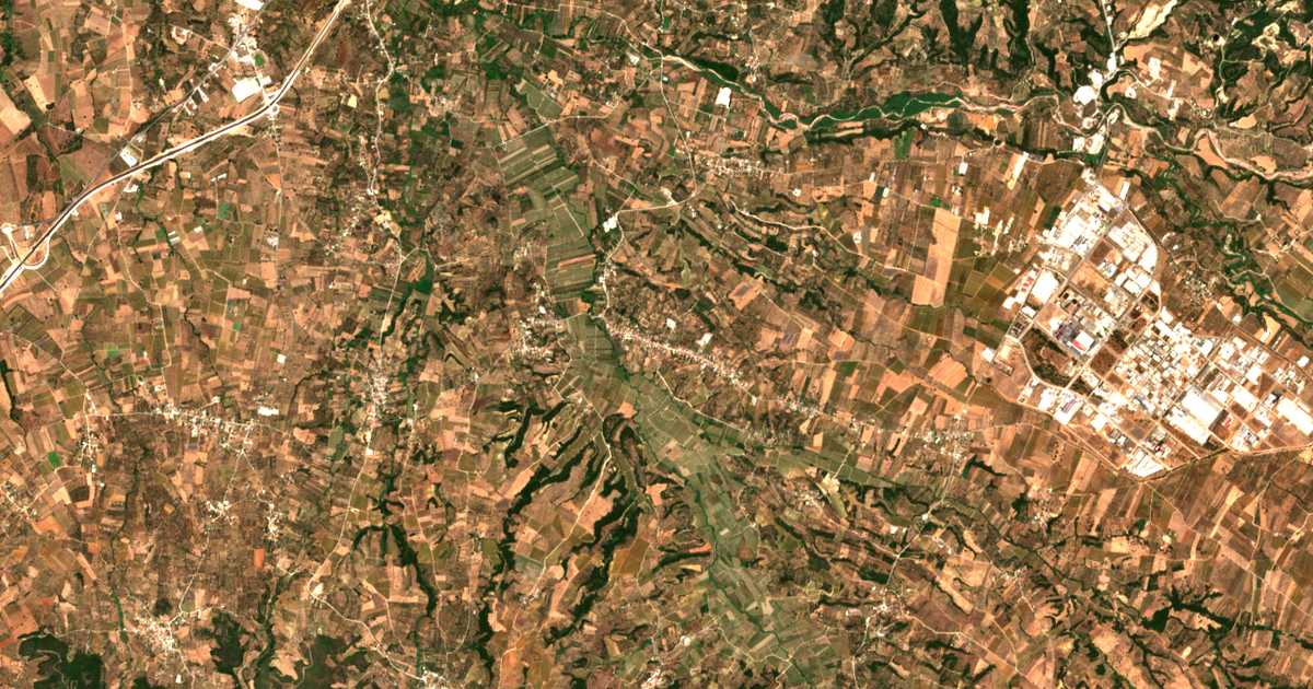 Hartă satelitară: Lousika