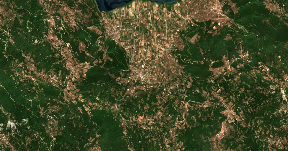 Hartă satelitară: Kato Makrinou