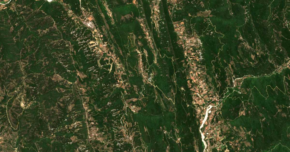 Hartă satelitară: Skoutesiáda