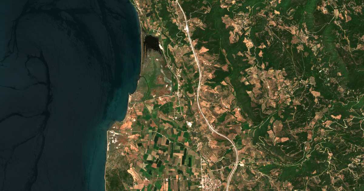 Hartă satelitară: Anoixiátikon