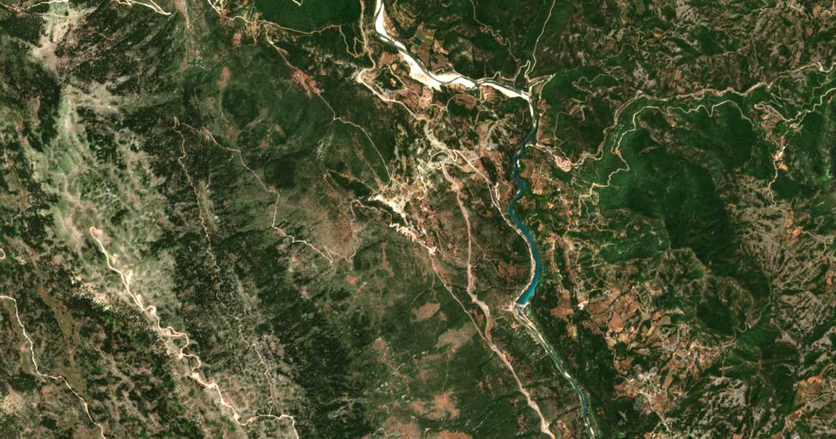 Hartă satelitară: Avlákion