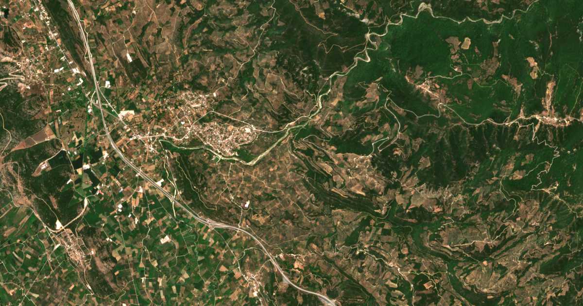 Hartă satelitară: Katharovoúnion