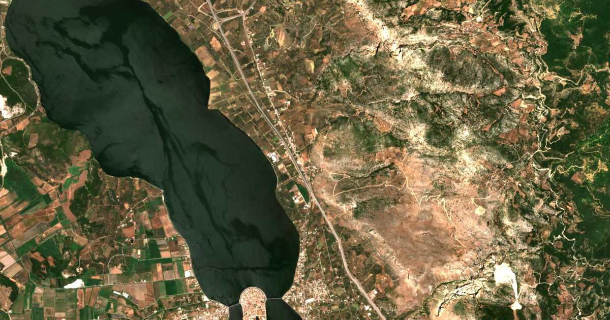 Hartă satelitară: Kefalóvryson