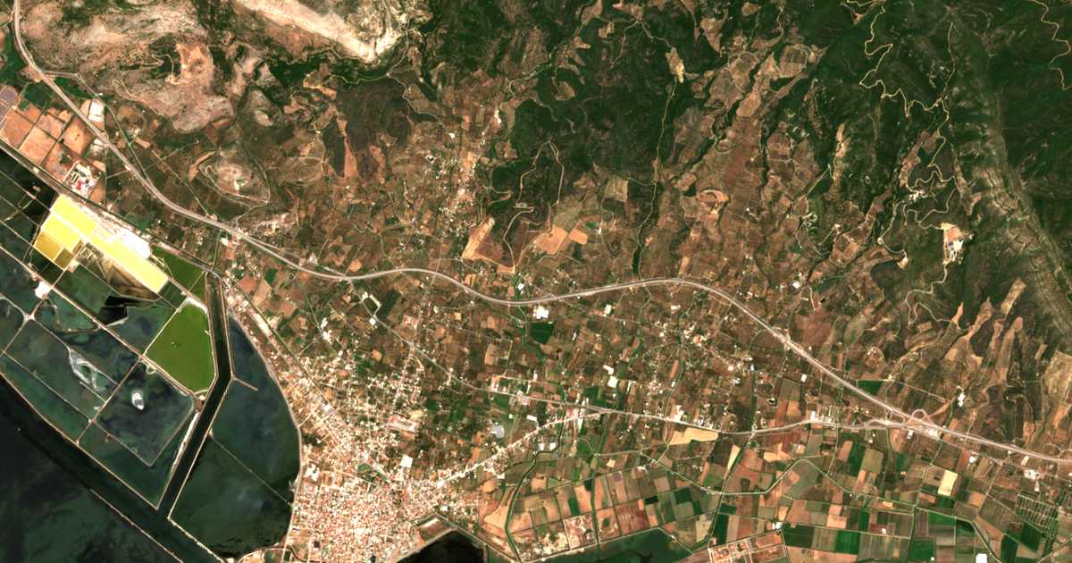 Hartă satelitară: Trelágkatha