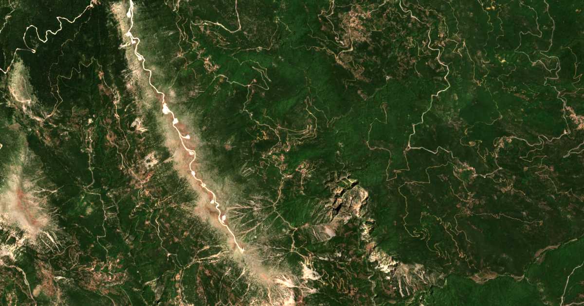 Hartă satelitară: Katafýgion