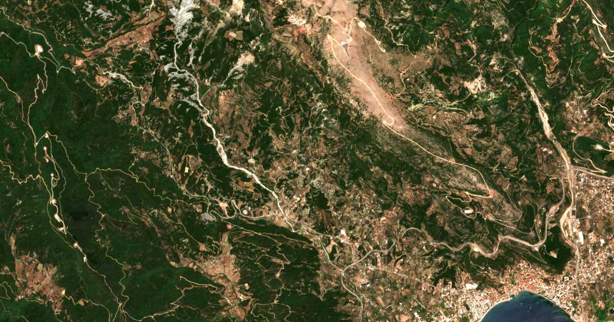 Hartă satelitară: Káto Afroxyliá