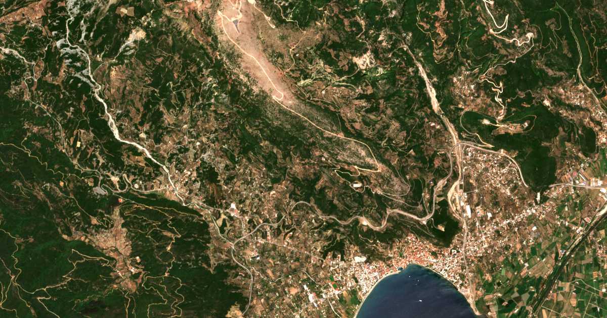 Hartă satelitară: Léfka Vomvokoús