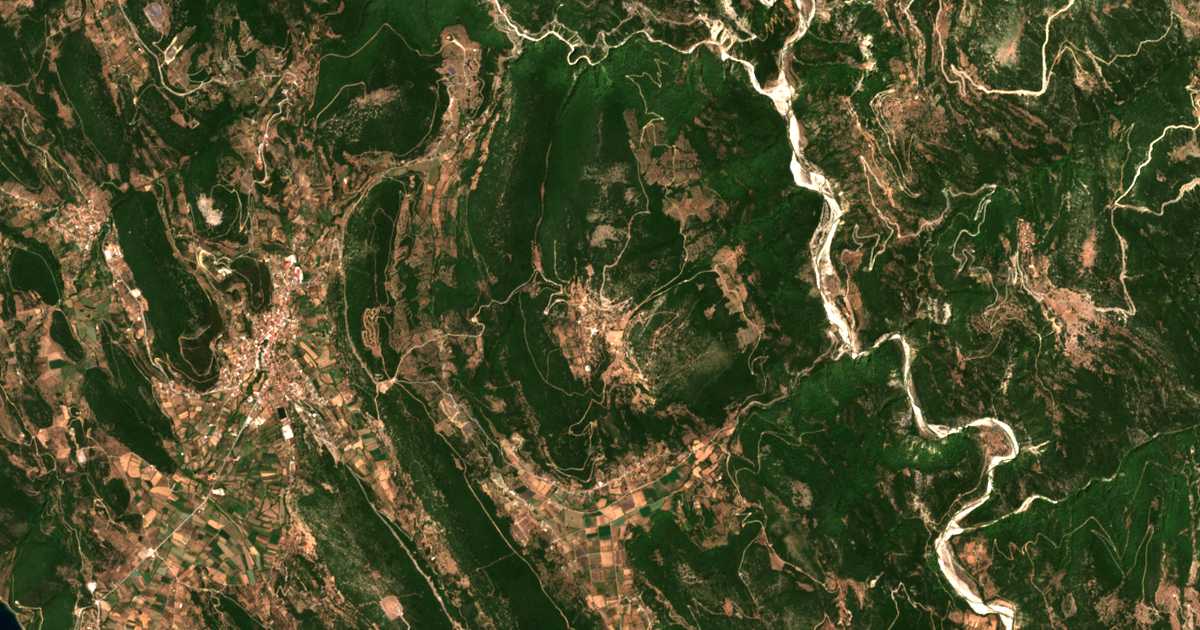 Hartă satelitară: Chrysovítsa
