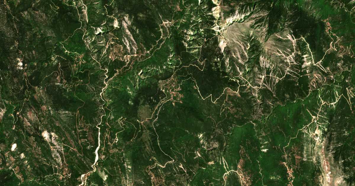 Hartă satelitară: Koníska
