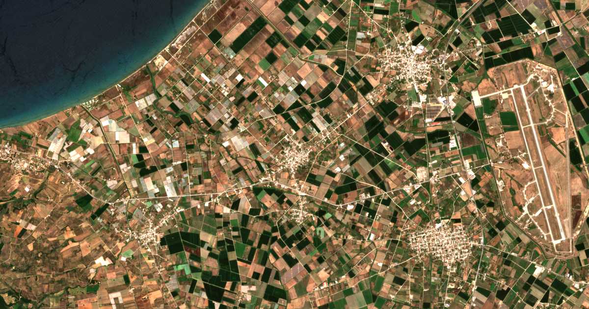 Hartă satelitară: Avgeio