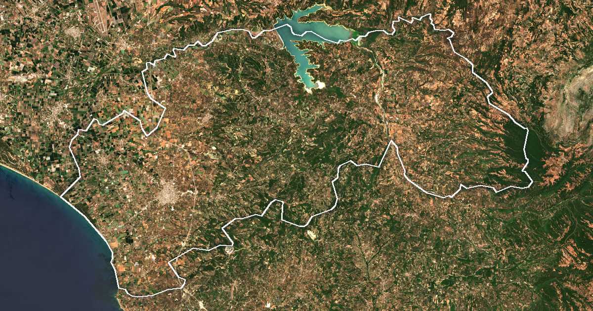 Imagine din satelit cu limita trasată: Dímos Ílidas