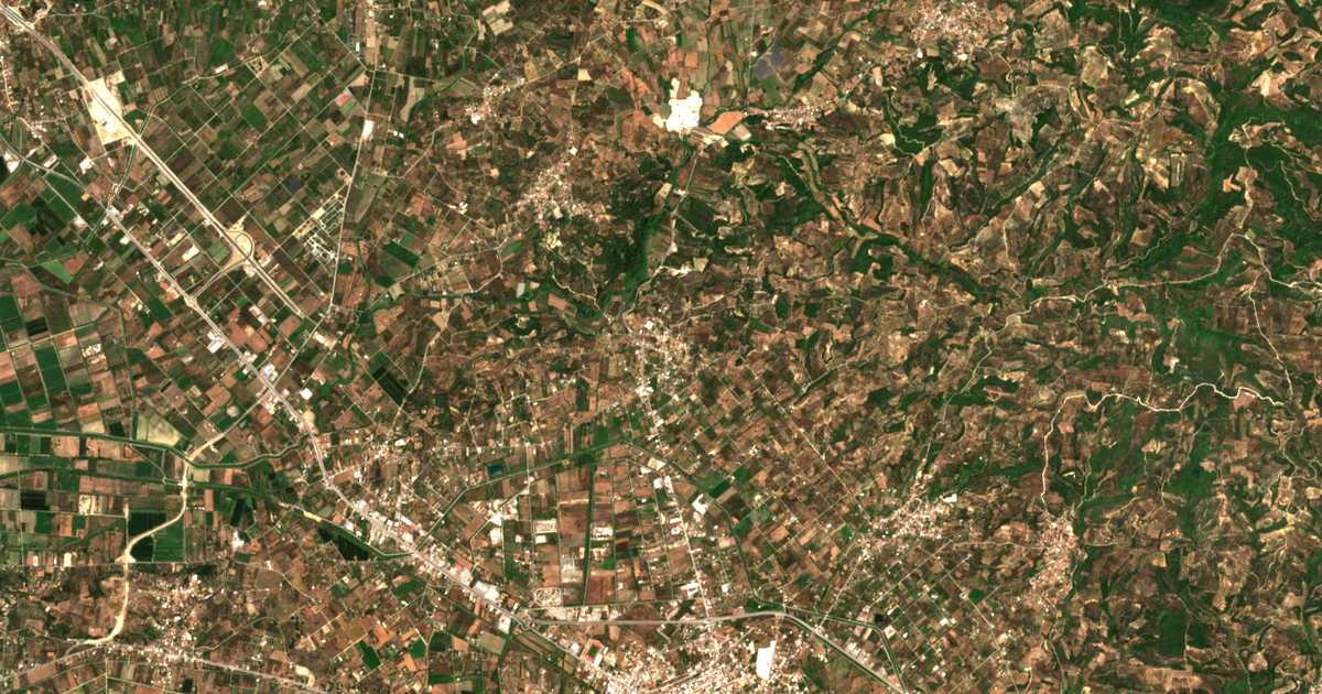 Hartă satelitară: Agios Georgios