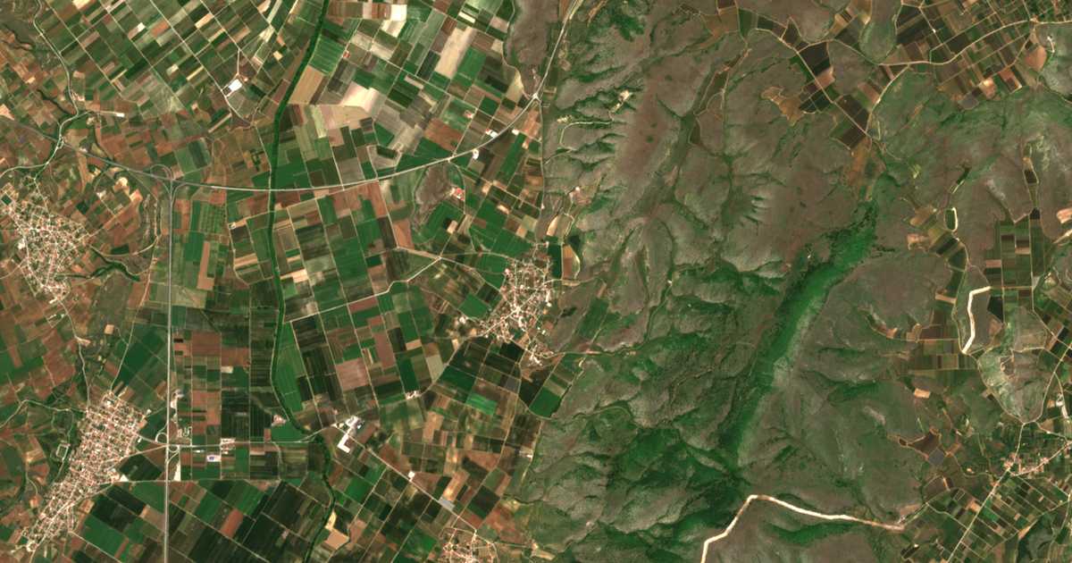 Hartă satelitară: Antígonos