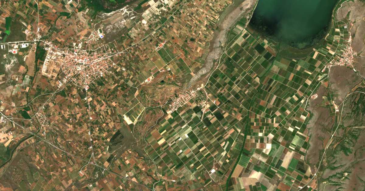 Hartă satelitară: Végora