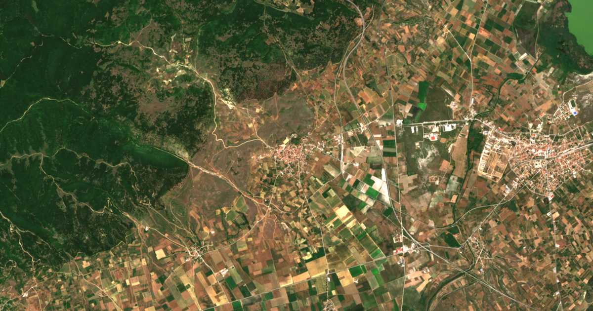 Hartă satelitară: Xinón Nerón