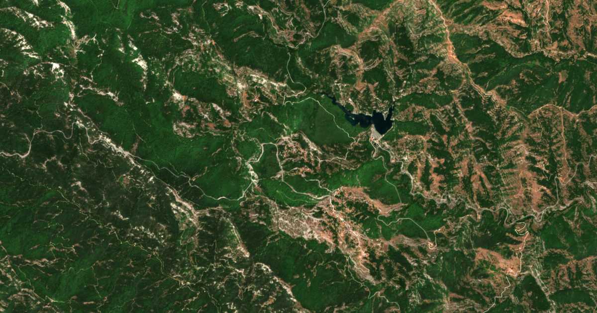 Hartă satelitară: Vythós